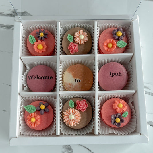 Sweet 2D Floral Macarons